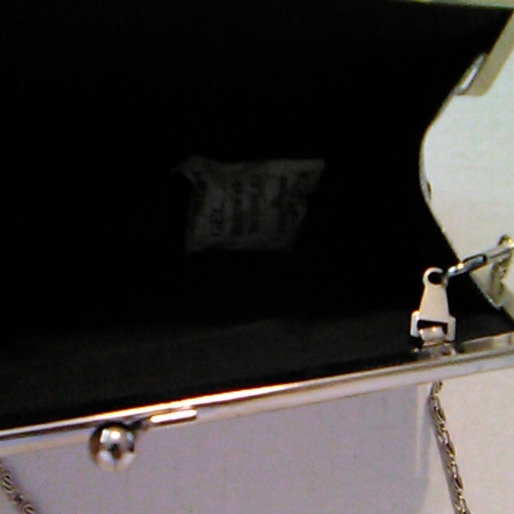 Silver clutch - Picture 4 of 5